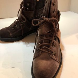 COPY - New Steve Madden Extreme Velvet Cross Boot…
